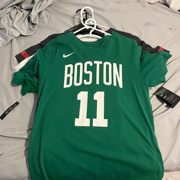 Nike Kyrie Irving Celtics Shirt - Picture 1 of 2